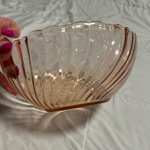 Vintage Arcoroc France Rosaline Pink Glass Swirl Fruit Salad Bowl Cottagecore - Picture 8 of 9
